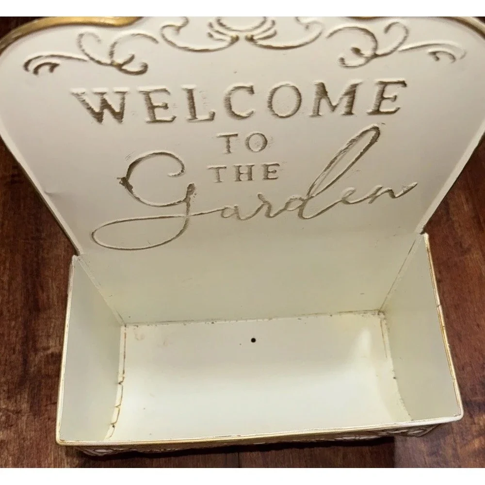 Vintage Garden Wall Flowerpot Farmhouse Style Pot‎ Flower Plantar Metal Embossed